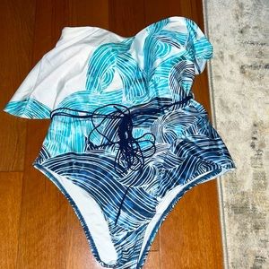 Strapless One Piece Bathing-suit